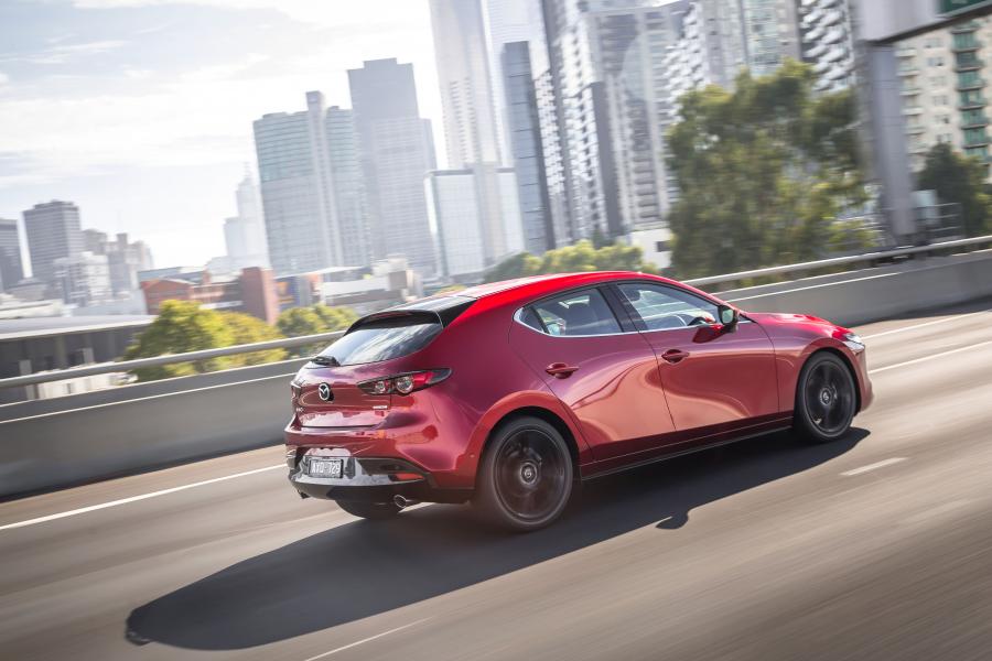  Mazda3 Hatchback 2019 года  (AU) (фото 5 из 46)